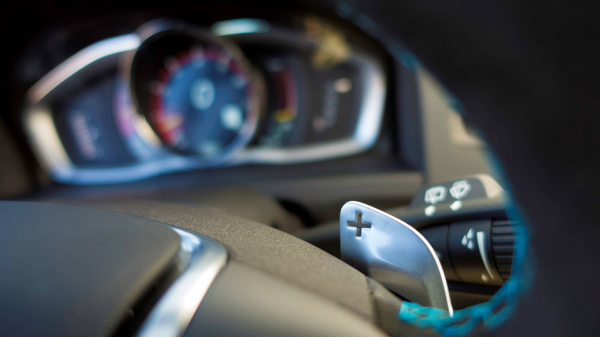 2017 volvo v60 and s60 polestar paddles