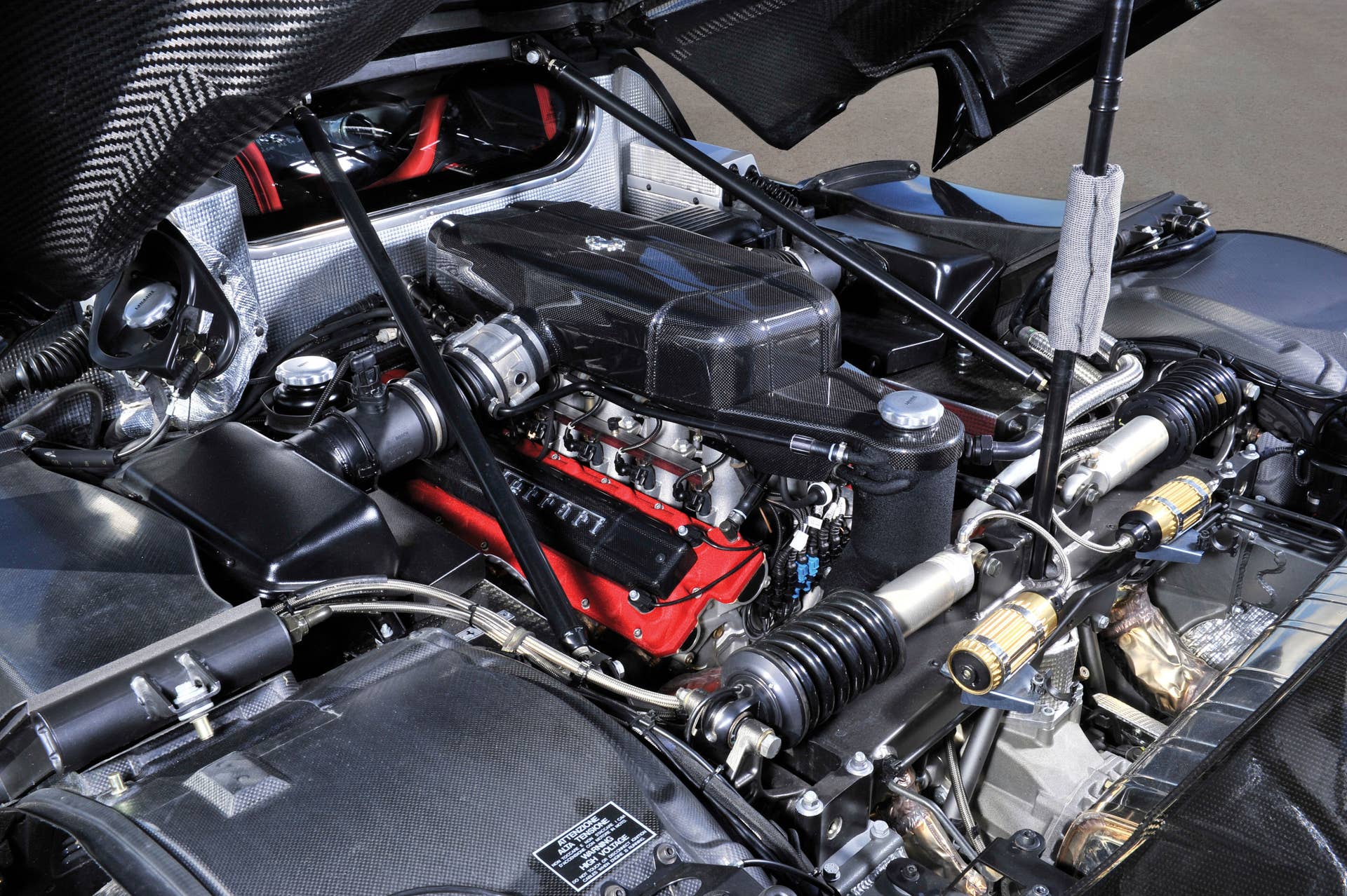 2004 ferrari enzo full engine