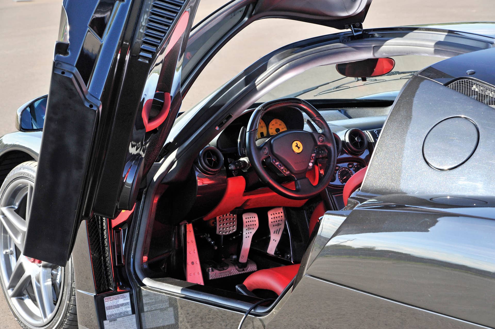 2004 ferrari enzo door open interior