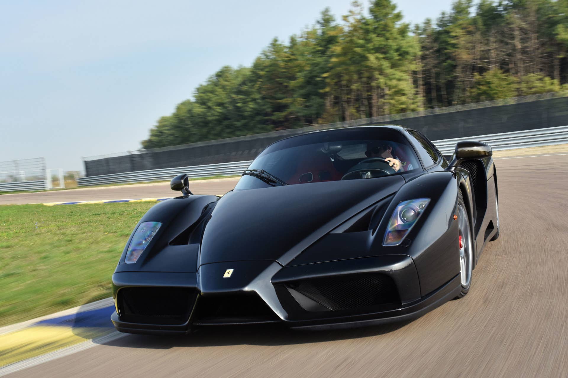 2004 ferrari enzo front three quarters