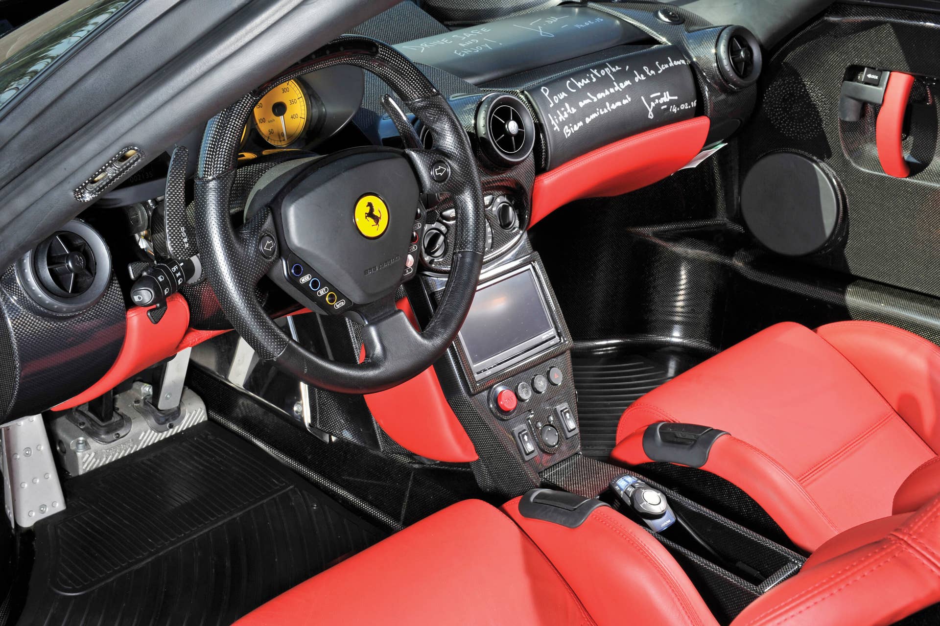 2004 ferrari enzo interior