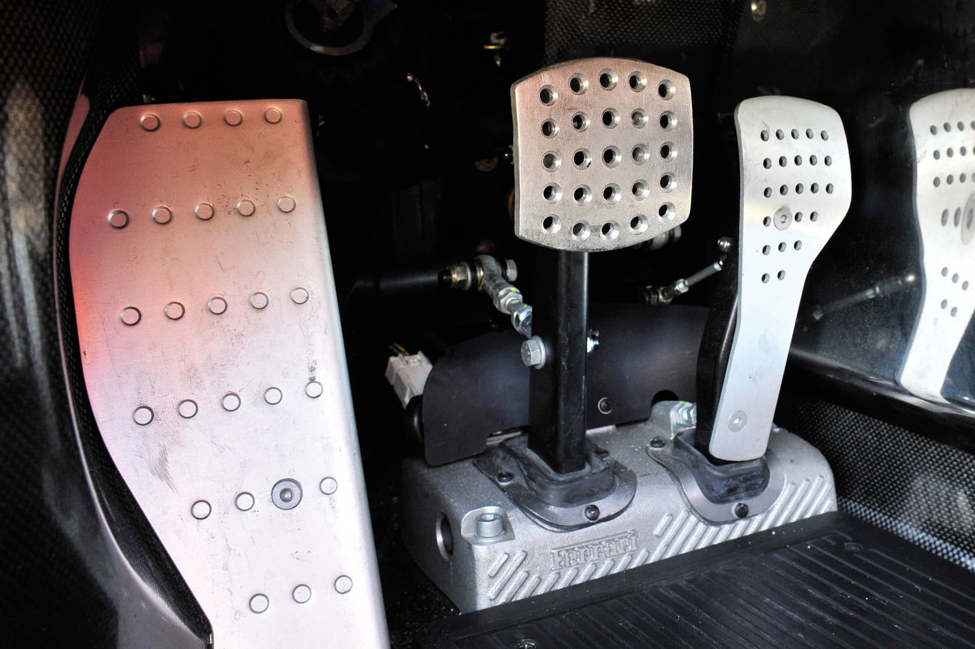 2004 ferrari enzo pedals