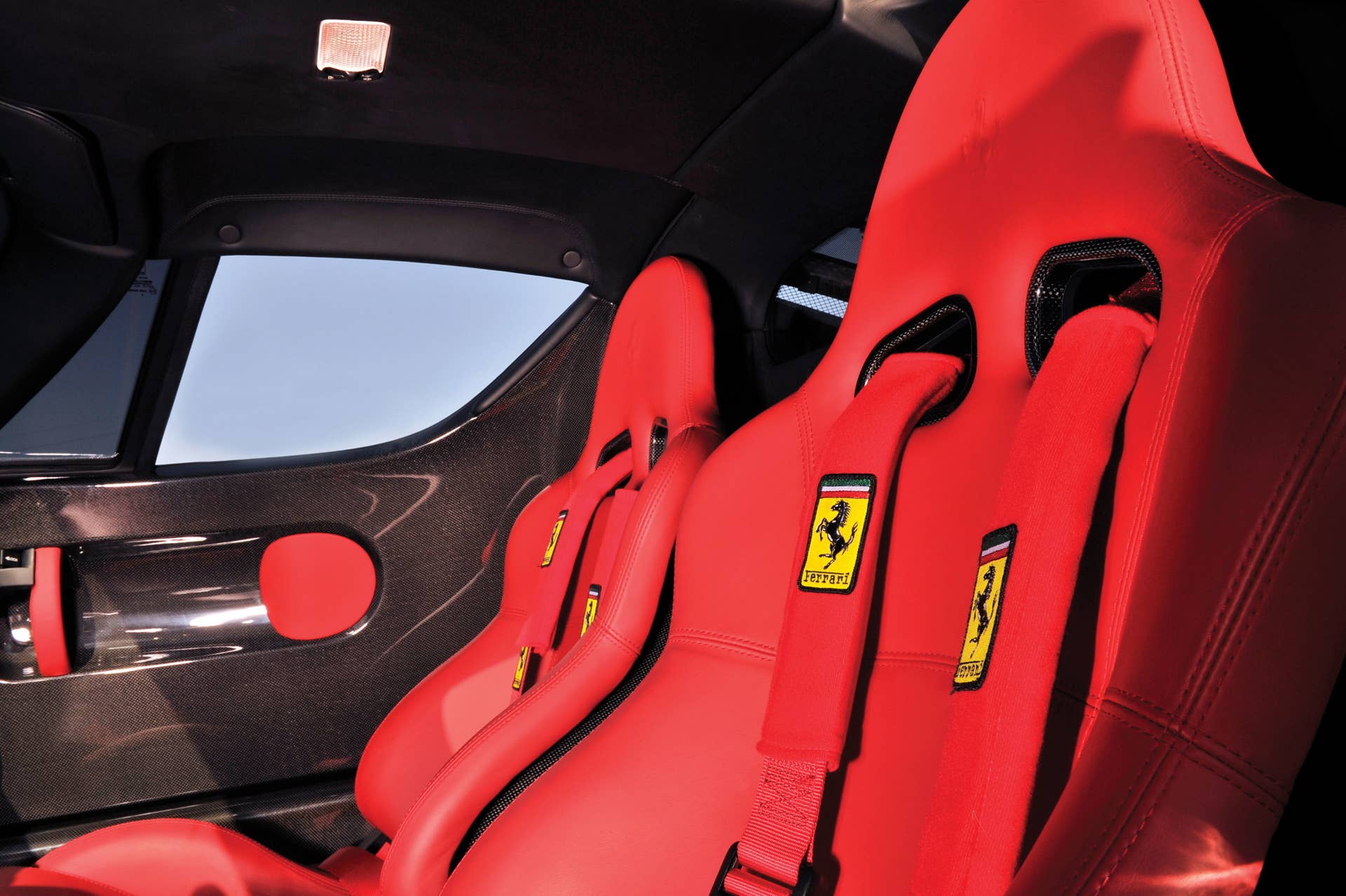 2004 ferrari enzo seats