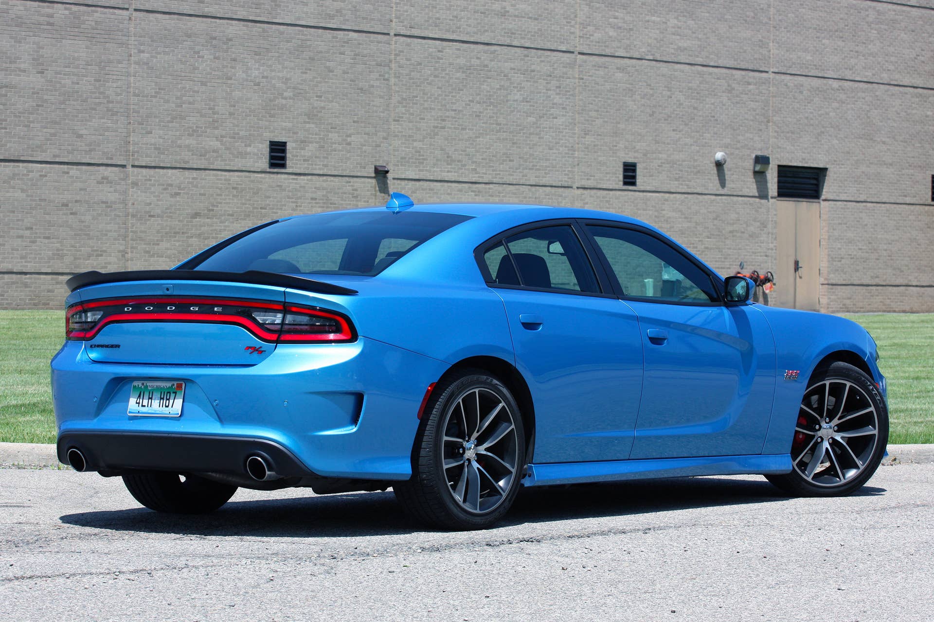 2015 Dodge Charger R/T Scat Pack rear 3/4