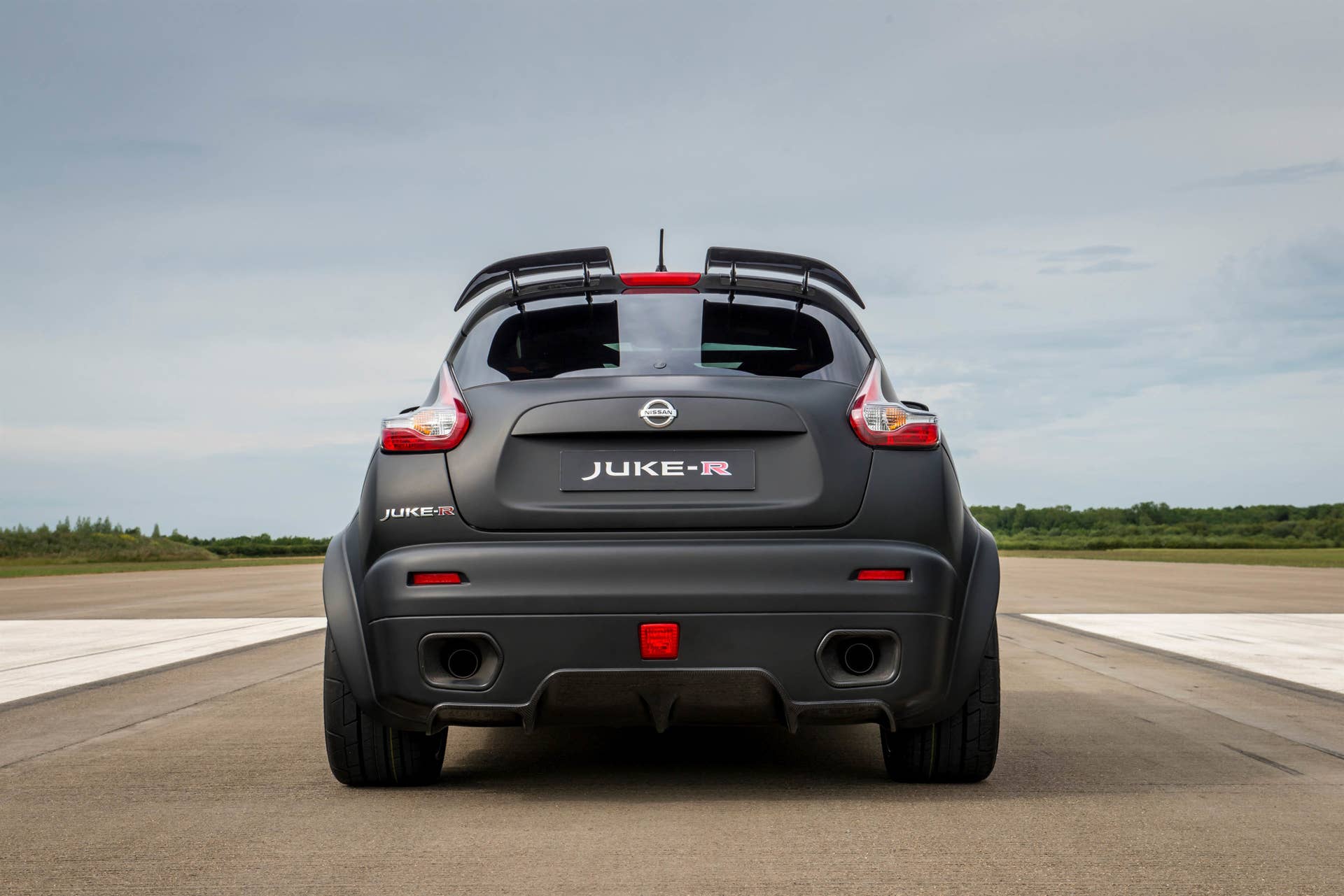 Nissan rolls out updated Juke-R 2.0 at Goodwood - Autoblog