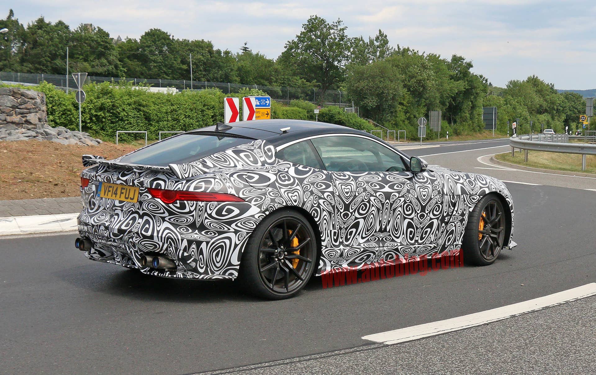Jaguar F-Type SVR prototype side rear 3/4