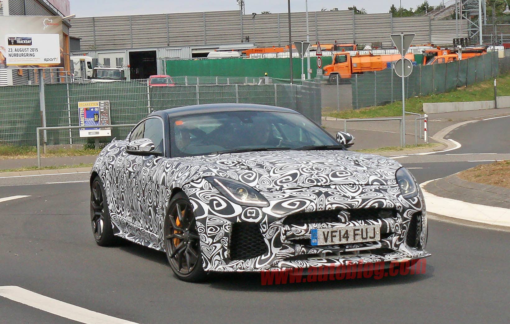 Jaguar F-Type SVR prototype front 3/4