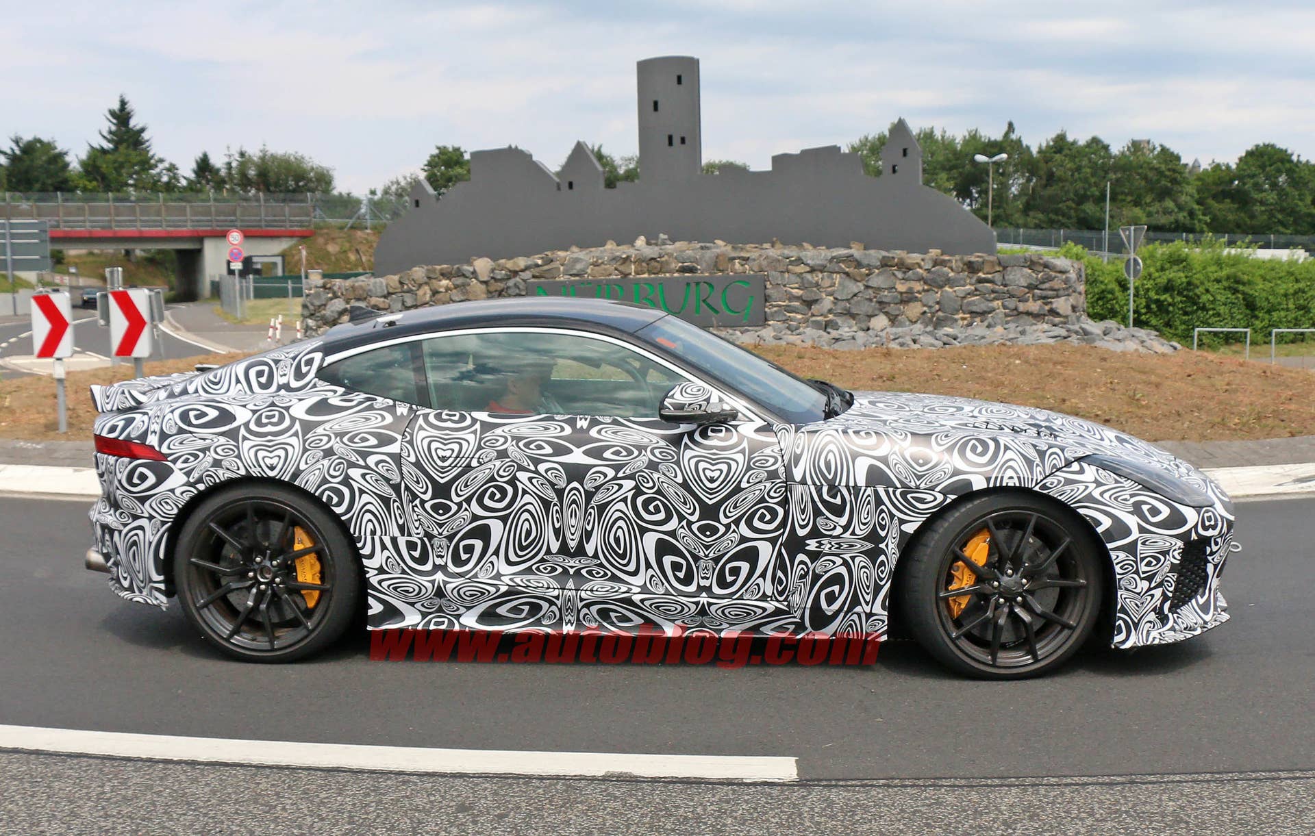 Jaguar F-Type SVR prototype side