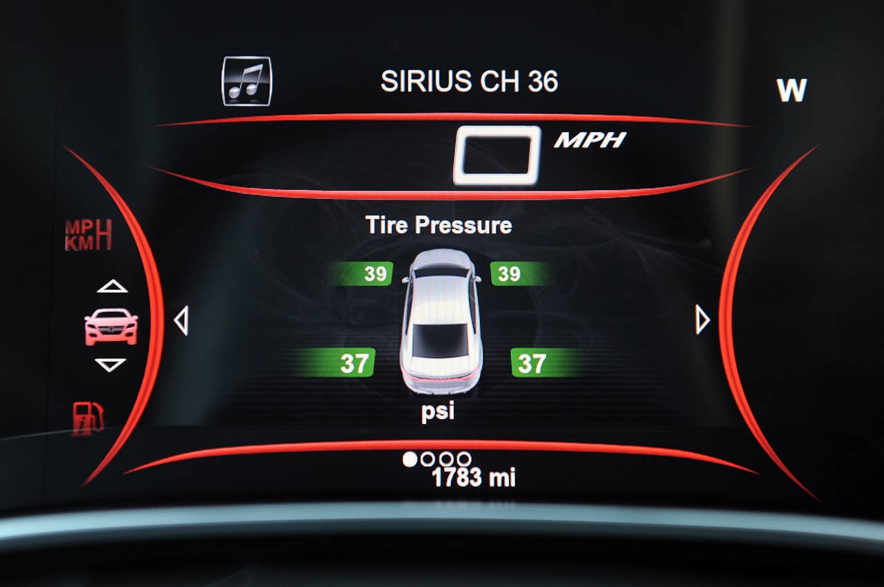 2013 Dodge Dart tire pressure display