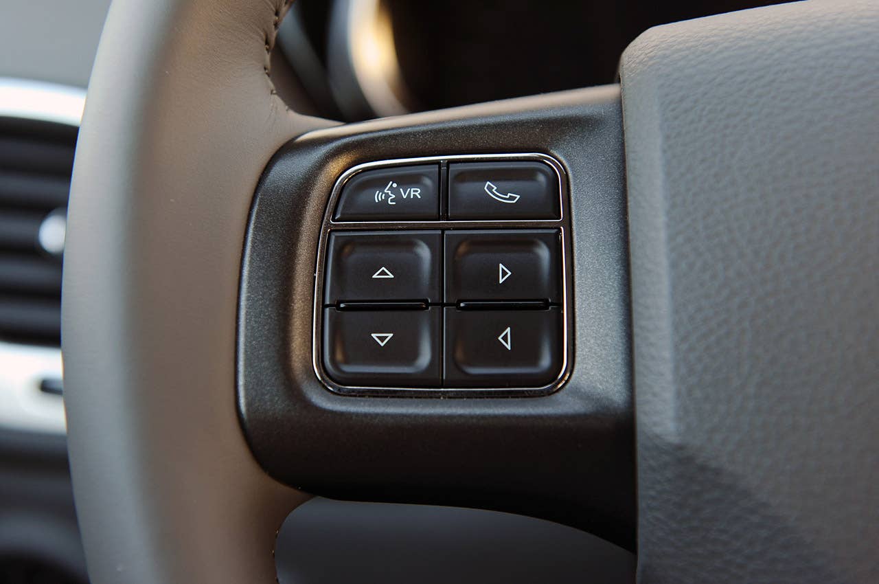 2013 Dodge Dart steering wheel controls