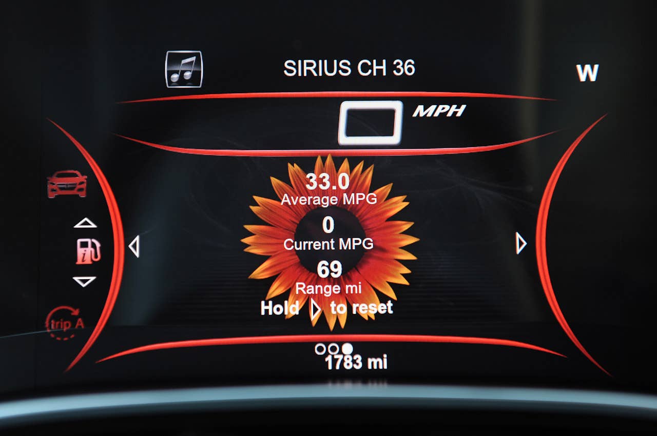 2013 Dodge Dart fuel economy display