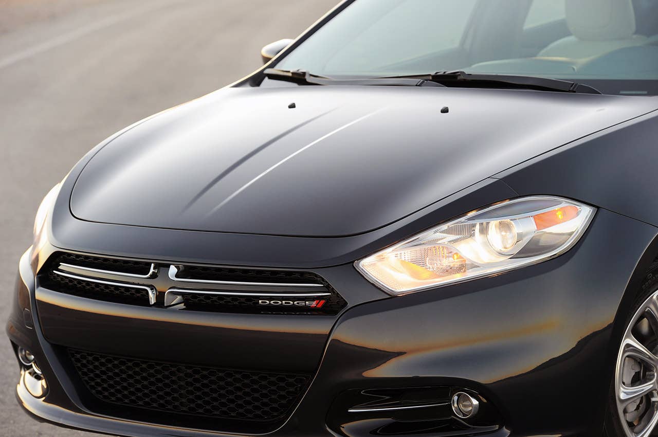 2013 Dodge Dart front detail