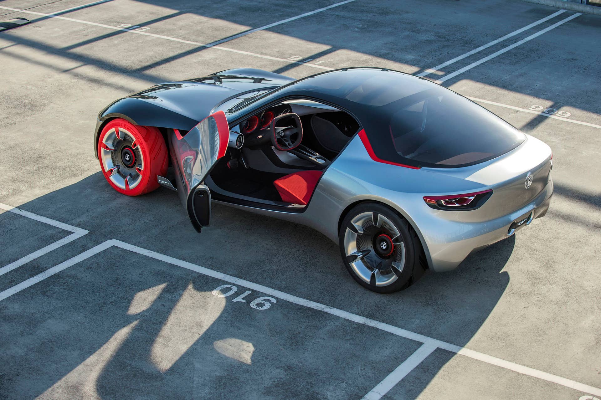 vauxhall gt concept door open