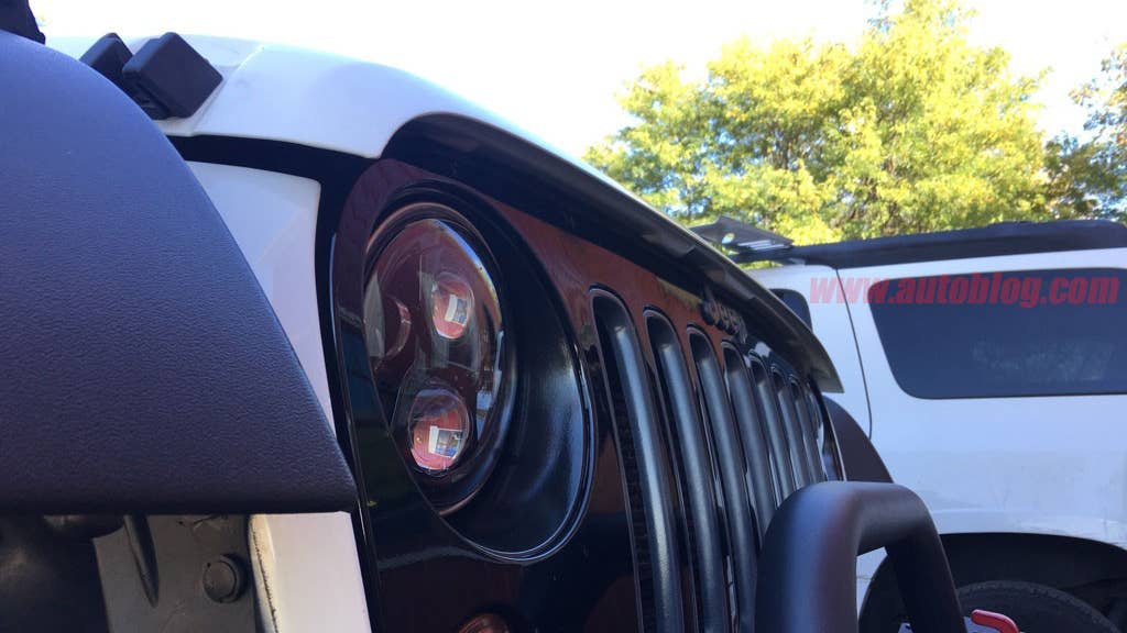 2018 Jeep Wrangler hood on current Wrangler