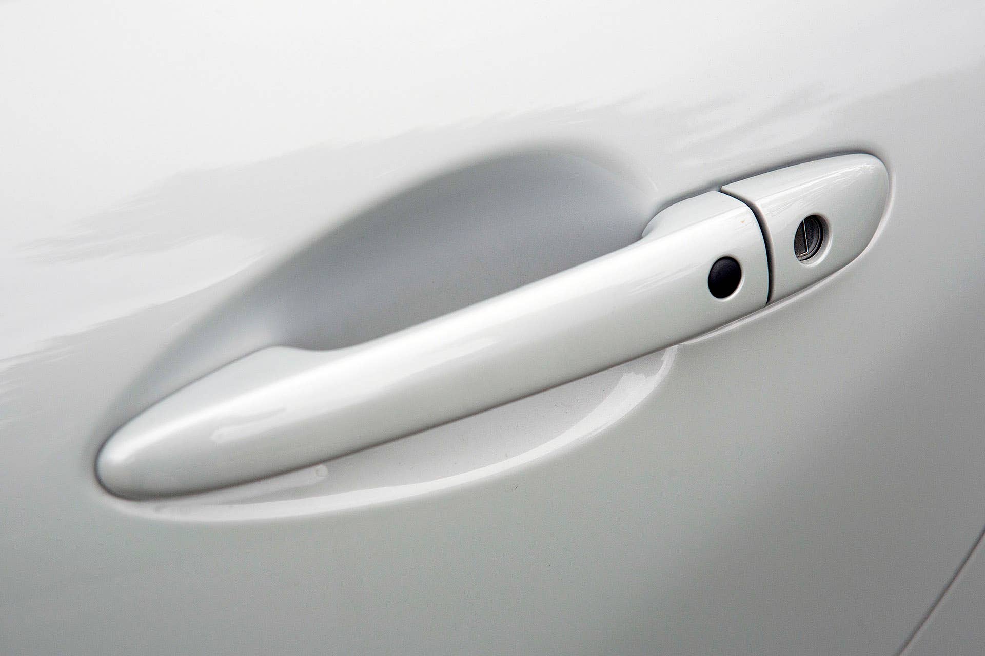 2016 Mazda MX-5 Miata door handle