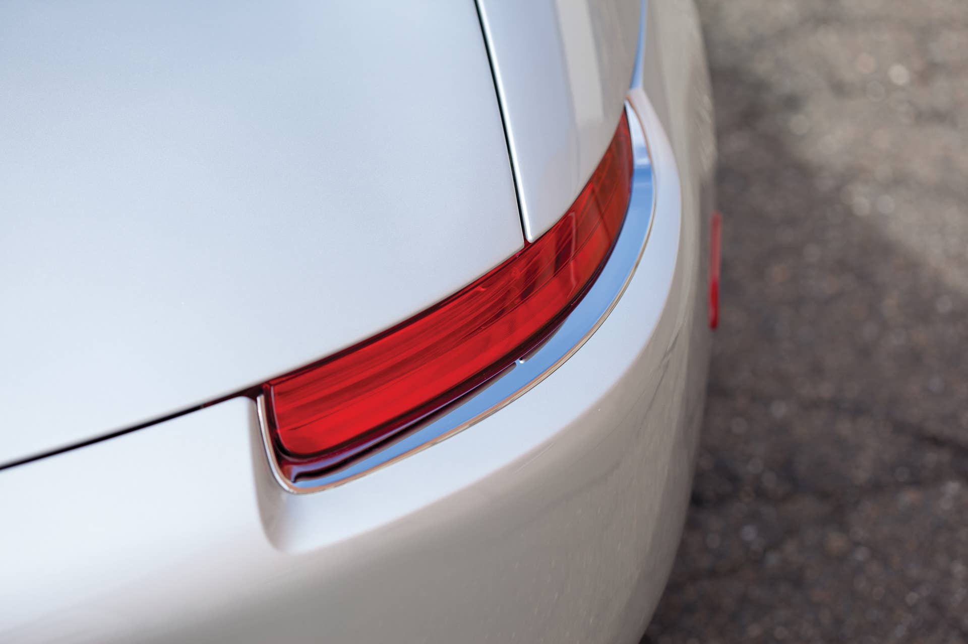 2001 BMW Z8 taillight