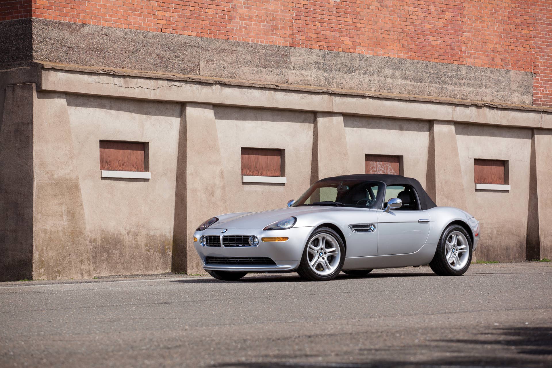 2001 BMW Z8 front 3/4 roof up