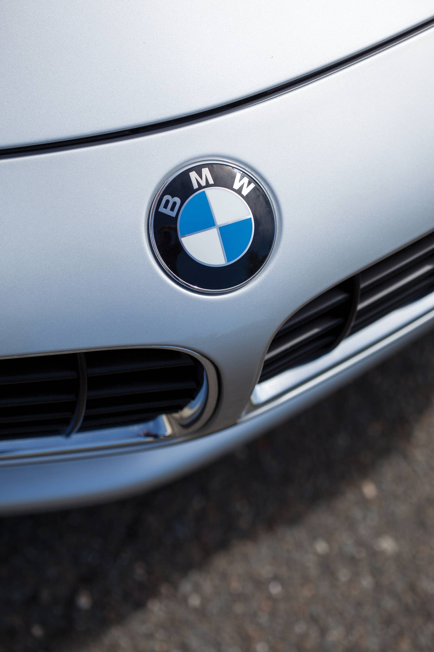 2001 BMW Z8 nose badge