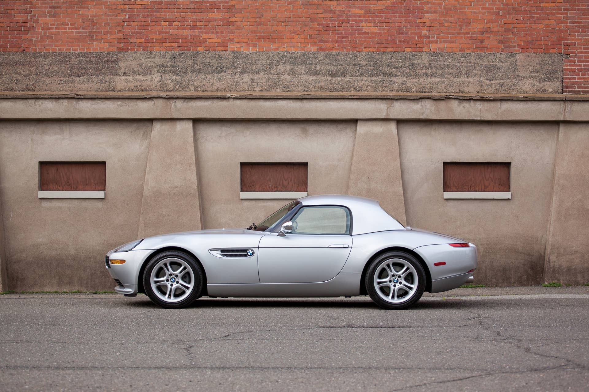 2001 BMW Z8 side hardtop
