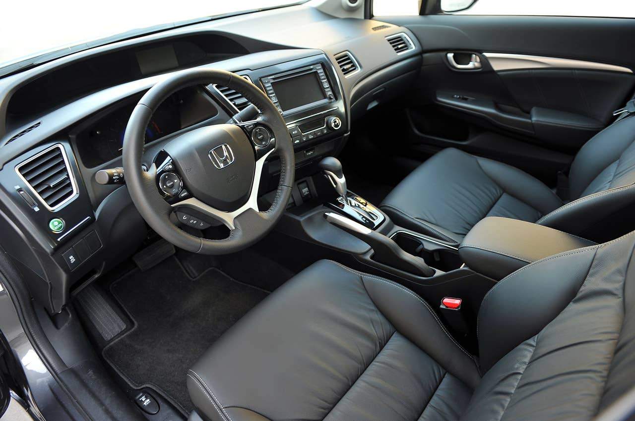 2013 Honda Civic interior