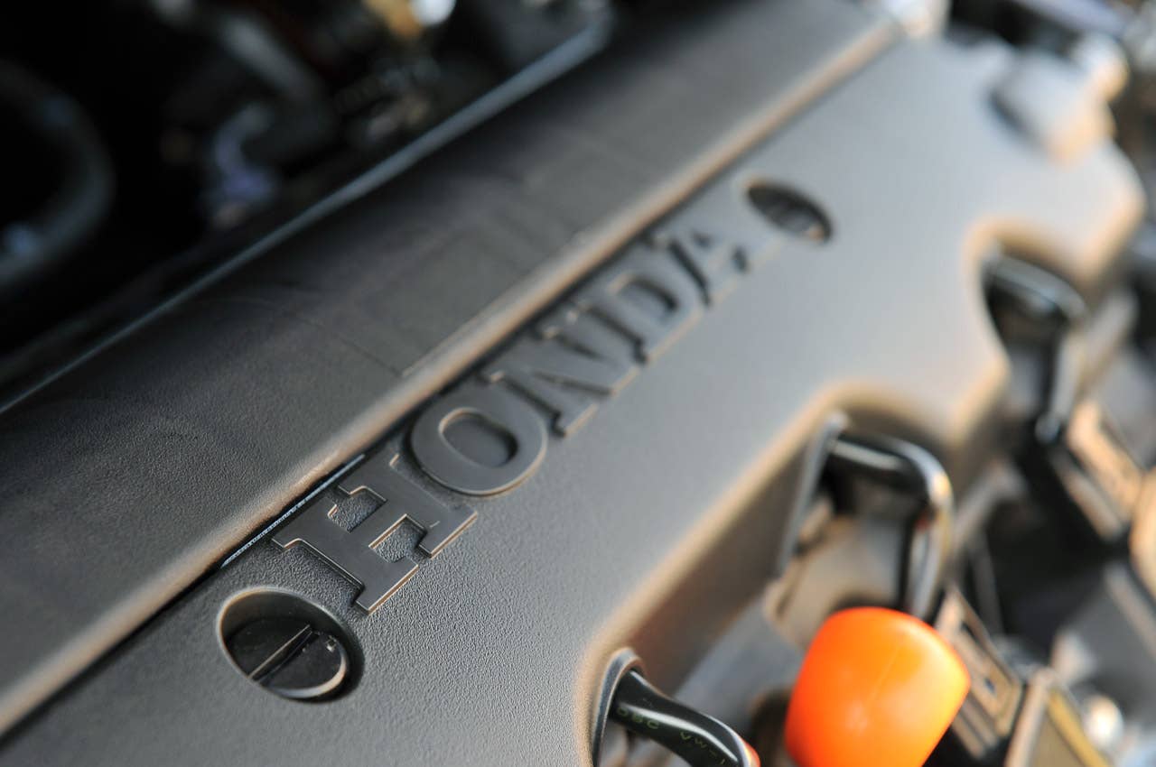 2013 Honda Civic engine detail
