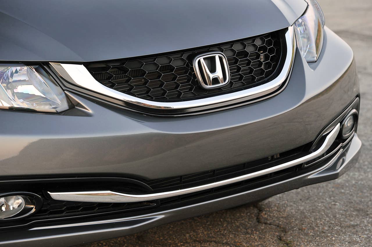2013 Honda Civic front detail