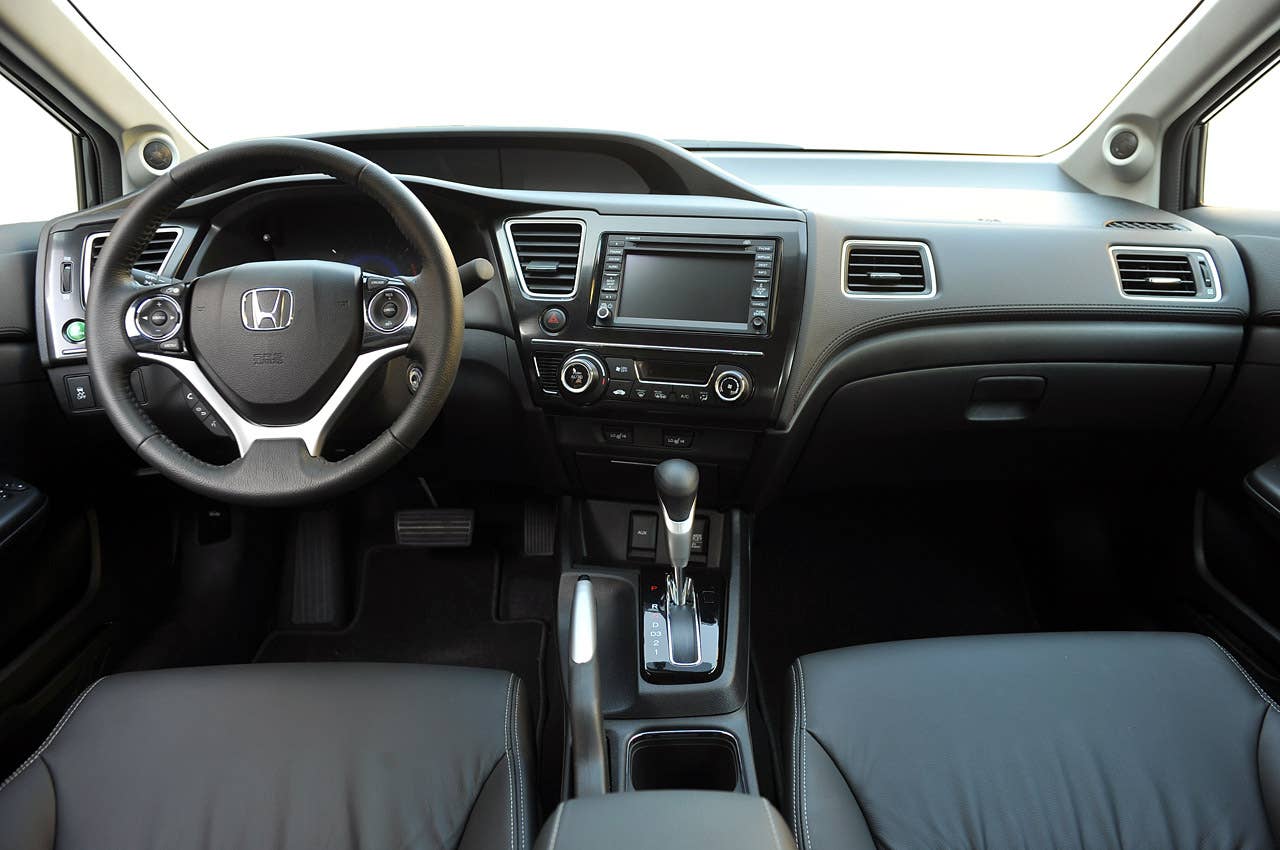 2013 Honda Civic interior