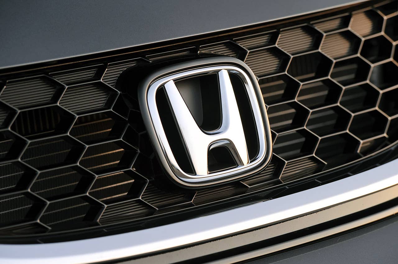 2013 Honda Civic logo