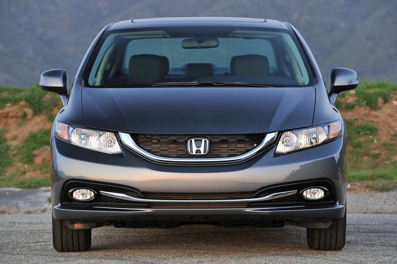 2013 Honda Civic front view