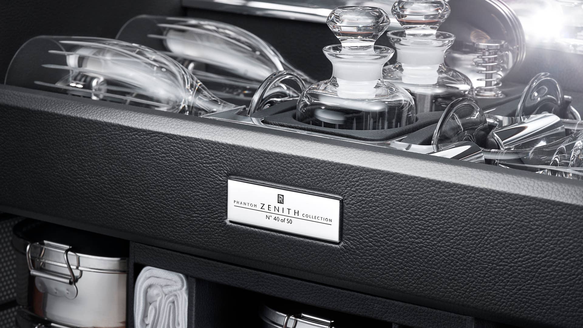 Rolls-Royce Phantom Zenith picnic basket open detail view
