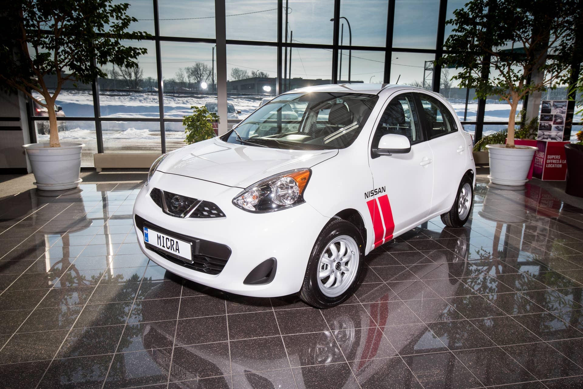 Nissan presentó el nuevo Nissan Micra Cup 2016 edición limitada, la combinación perfecta entre el Micra construido para el uso urbano y el auto de carreras Micra construido para la pista.