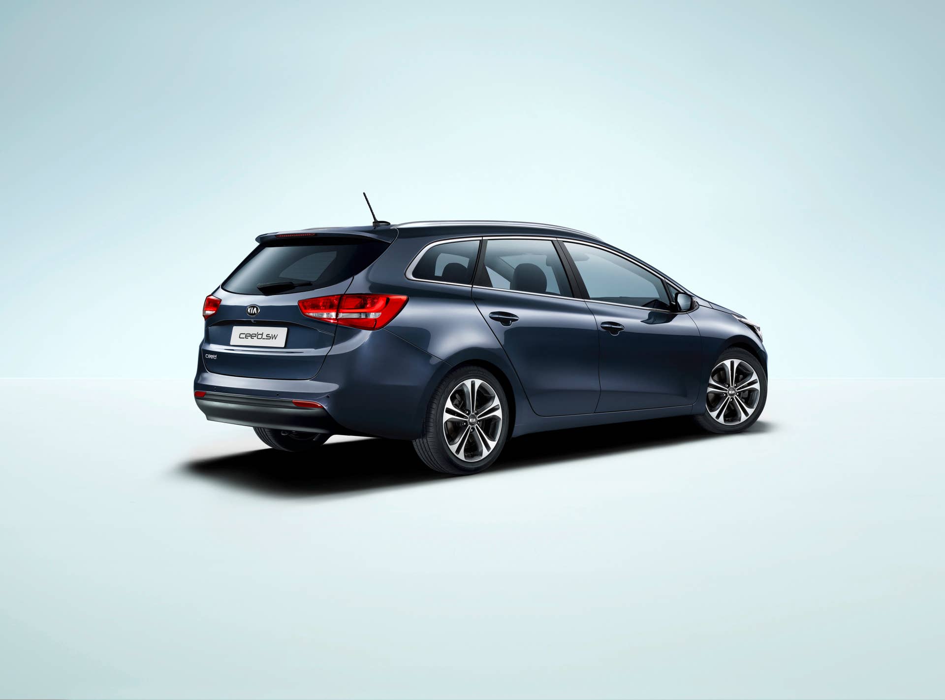 2016 Kia Cee'd Sportswagon rear 3/4