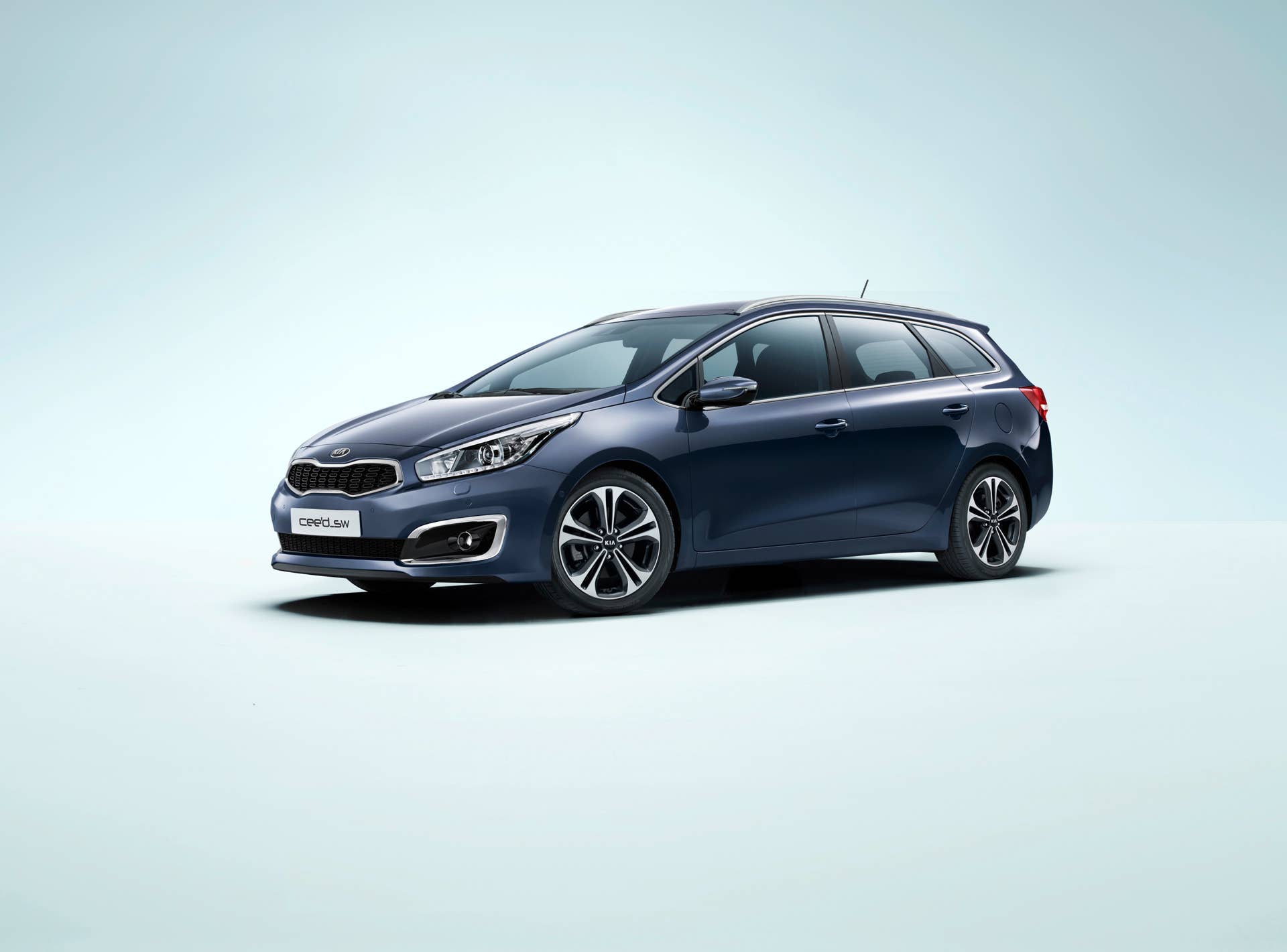2016 Kia Cee'd Sportswagon front 3/4
