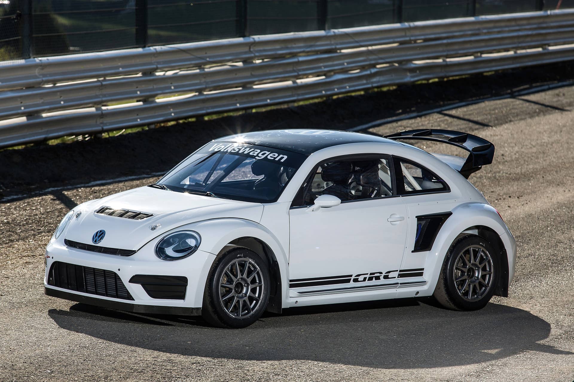 2015 VW Beetle GRC front 3/4