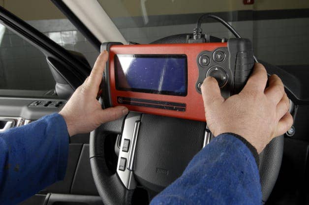 Engine failure detection
