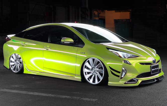 Wald International Toyota Prius yellow