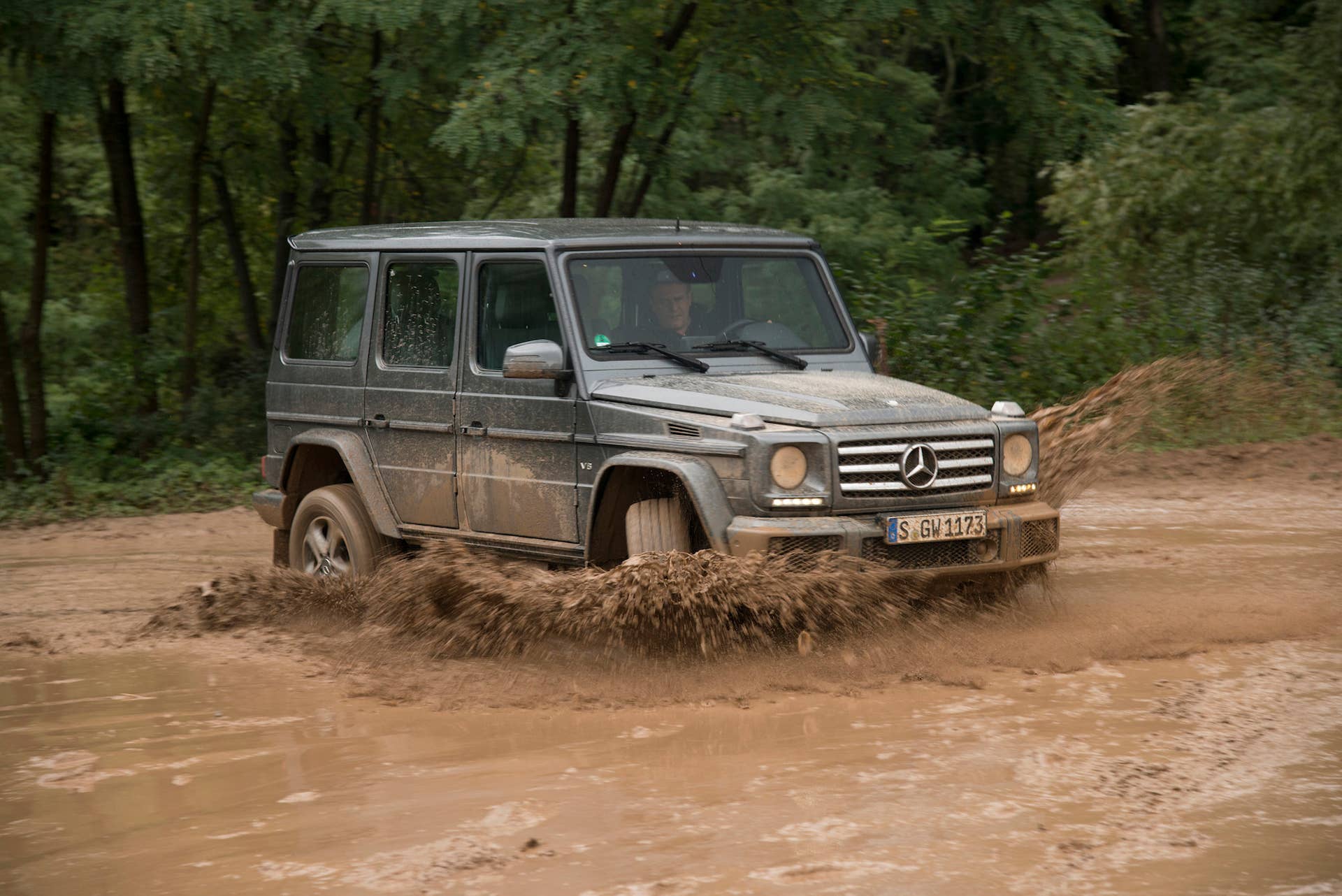 2016 Mercedes-Benz G550 getting super gross
