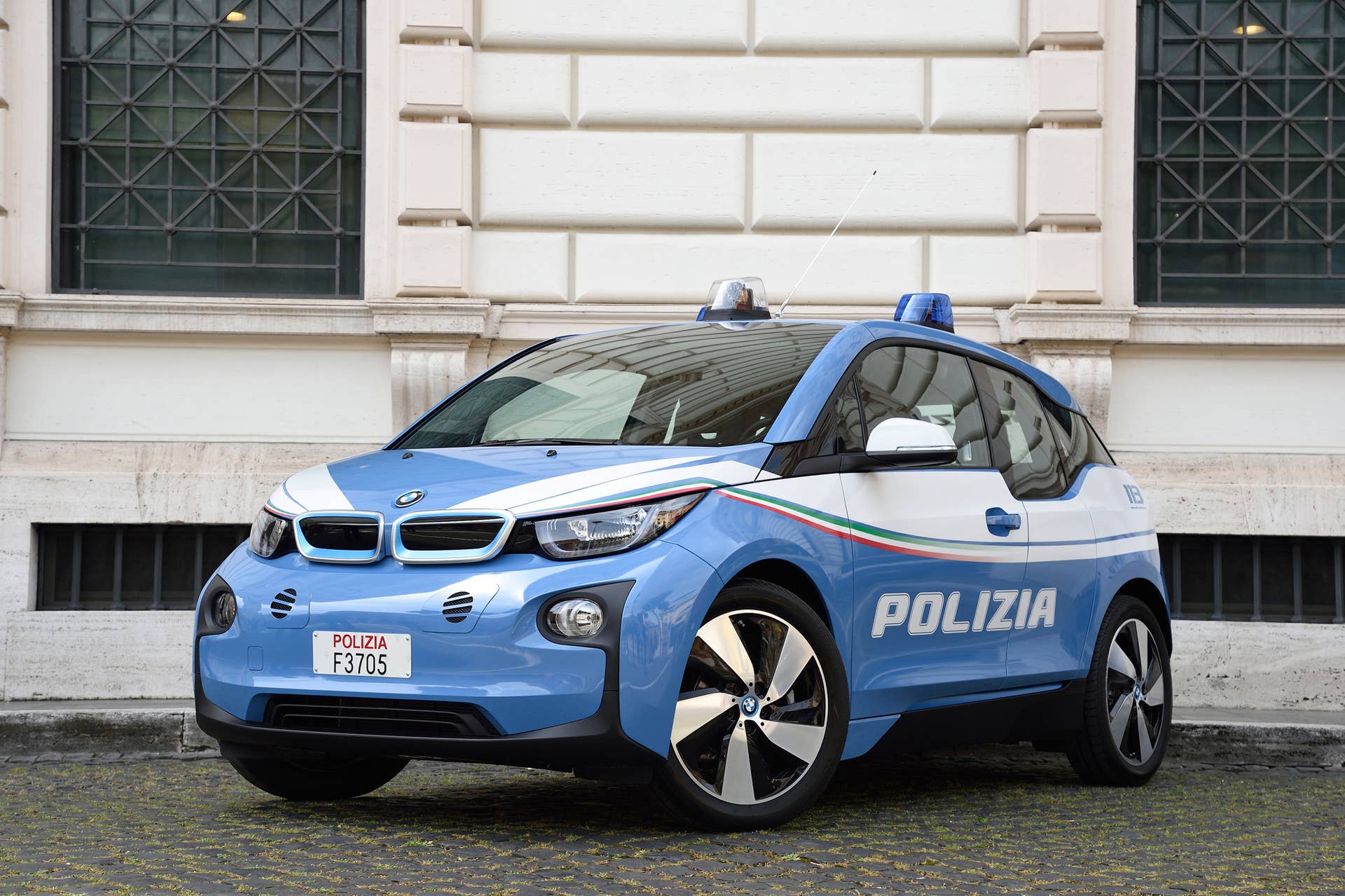 BMW i3 milan polizia front 3/4