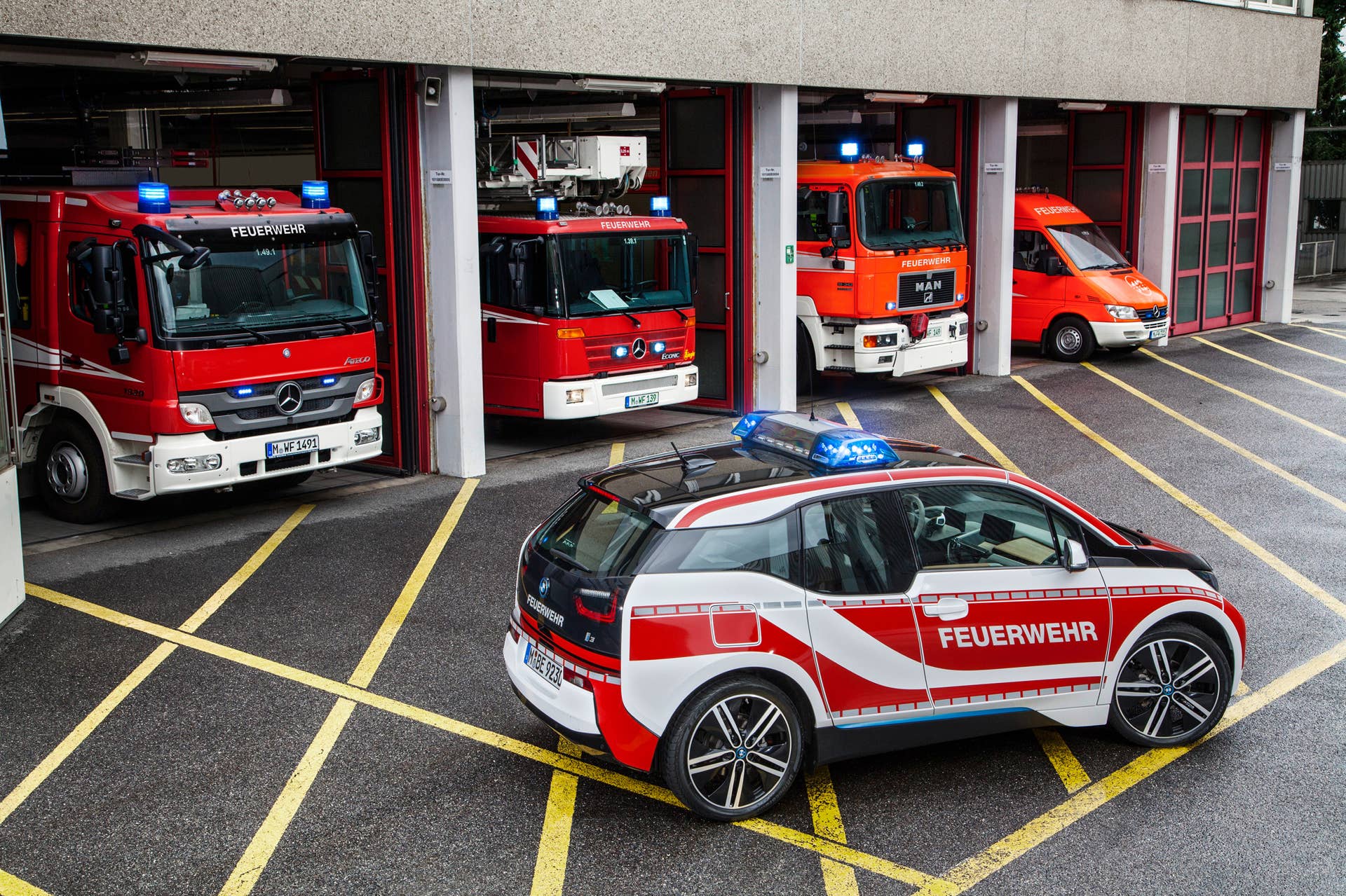 BMW i3 fire department