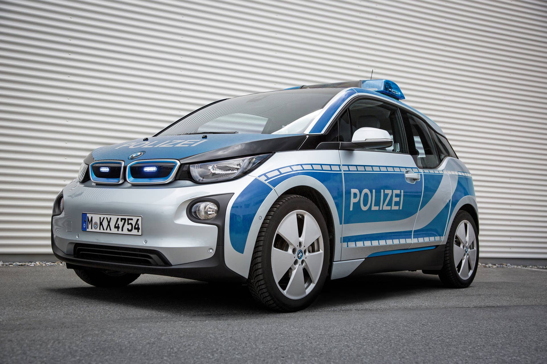 BMW i3 police car Bavaria front 3/4