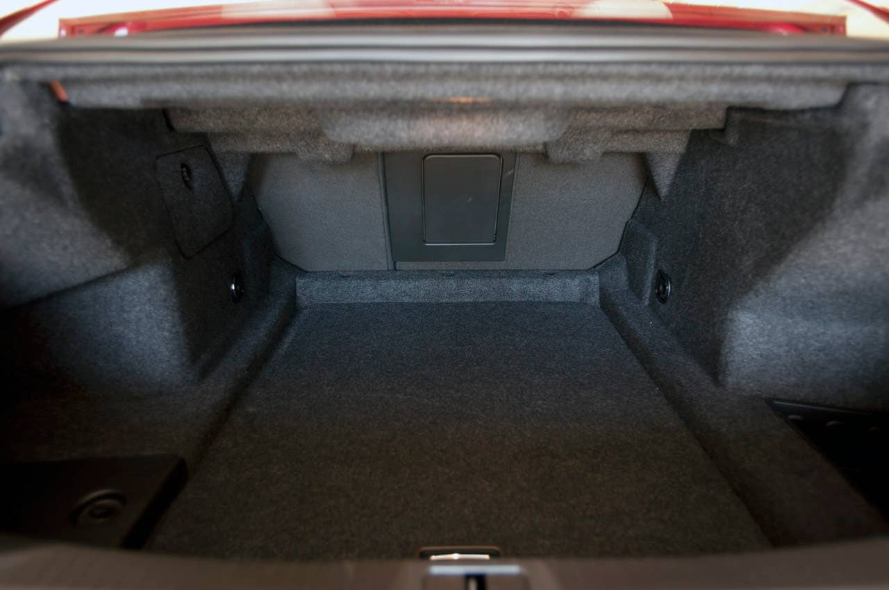 2013 Cadillac ATS trunk