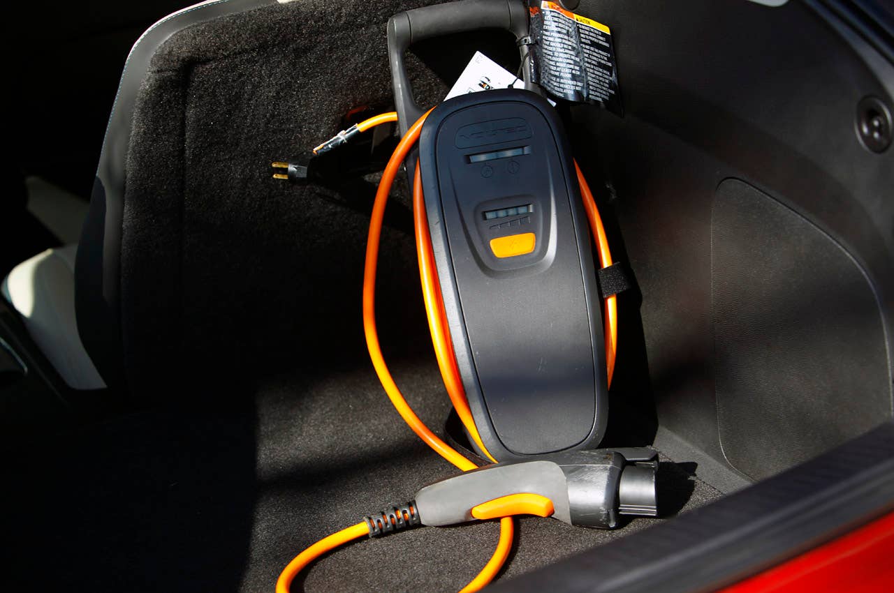 2011 Chevrolet Volt charging converter