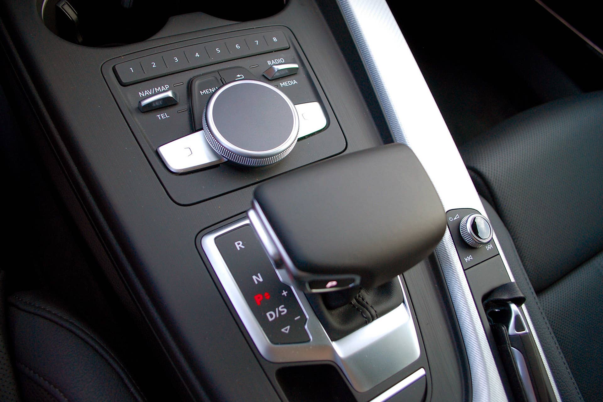 2017 Audi A4 gear selector