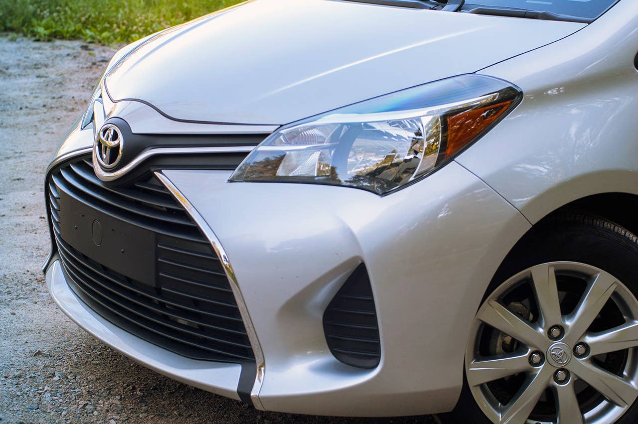 2015 Toyota Yaris front detail