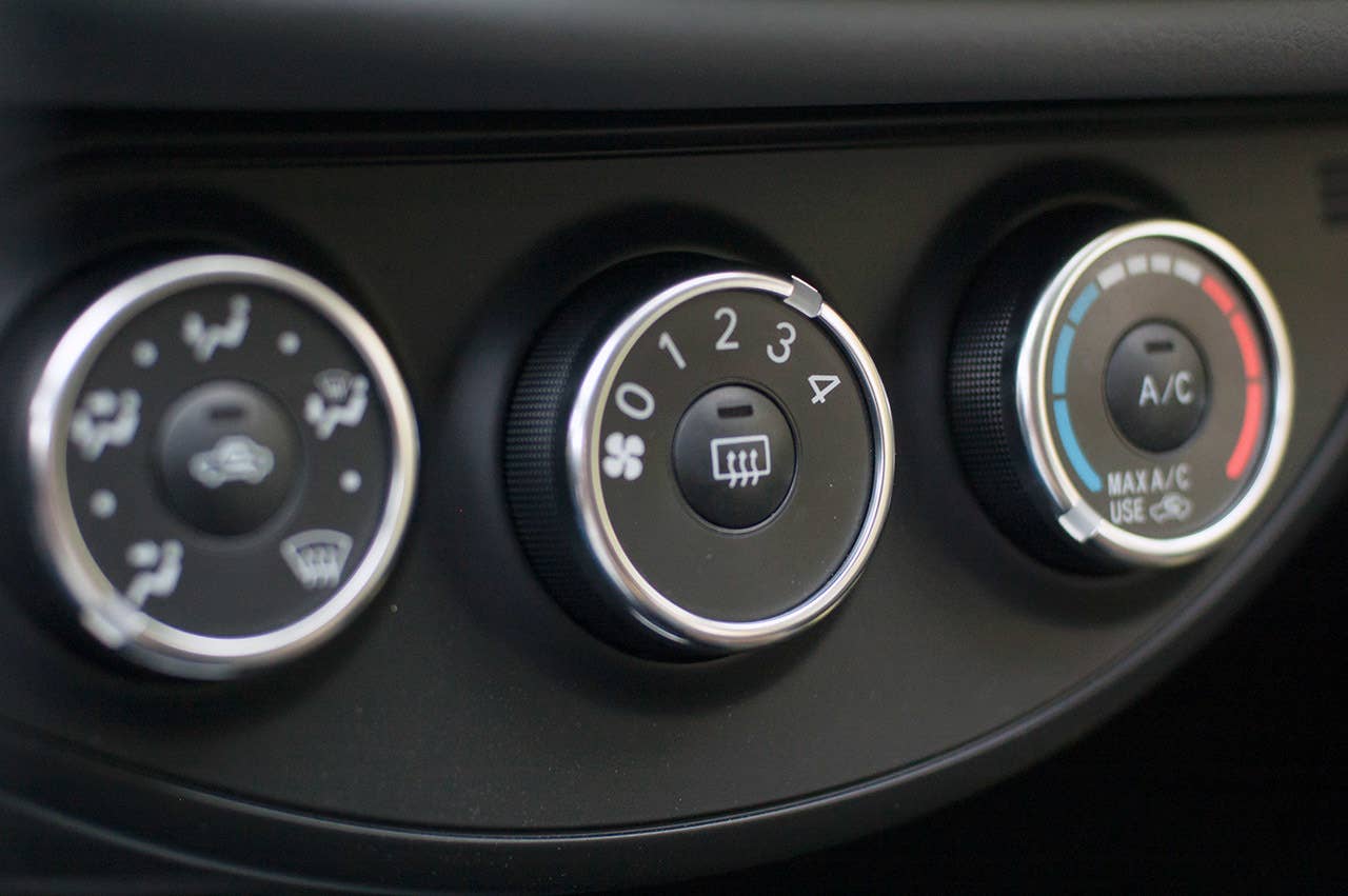 2015 Toyota Yaris climate controls