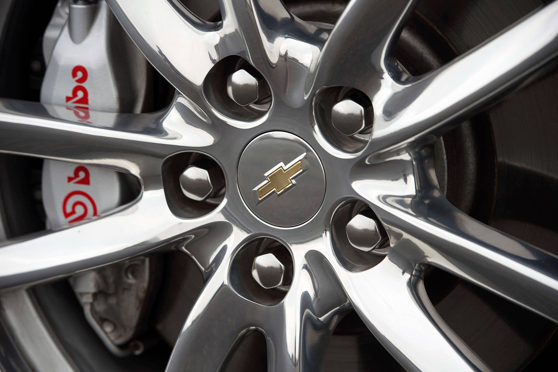 2015 Chevrolet SS wheel detail
