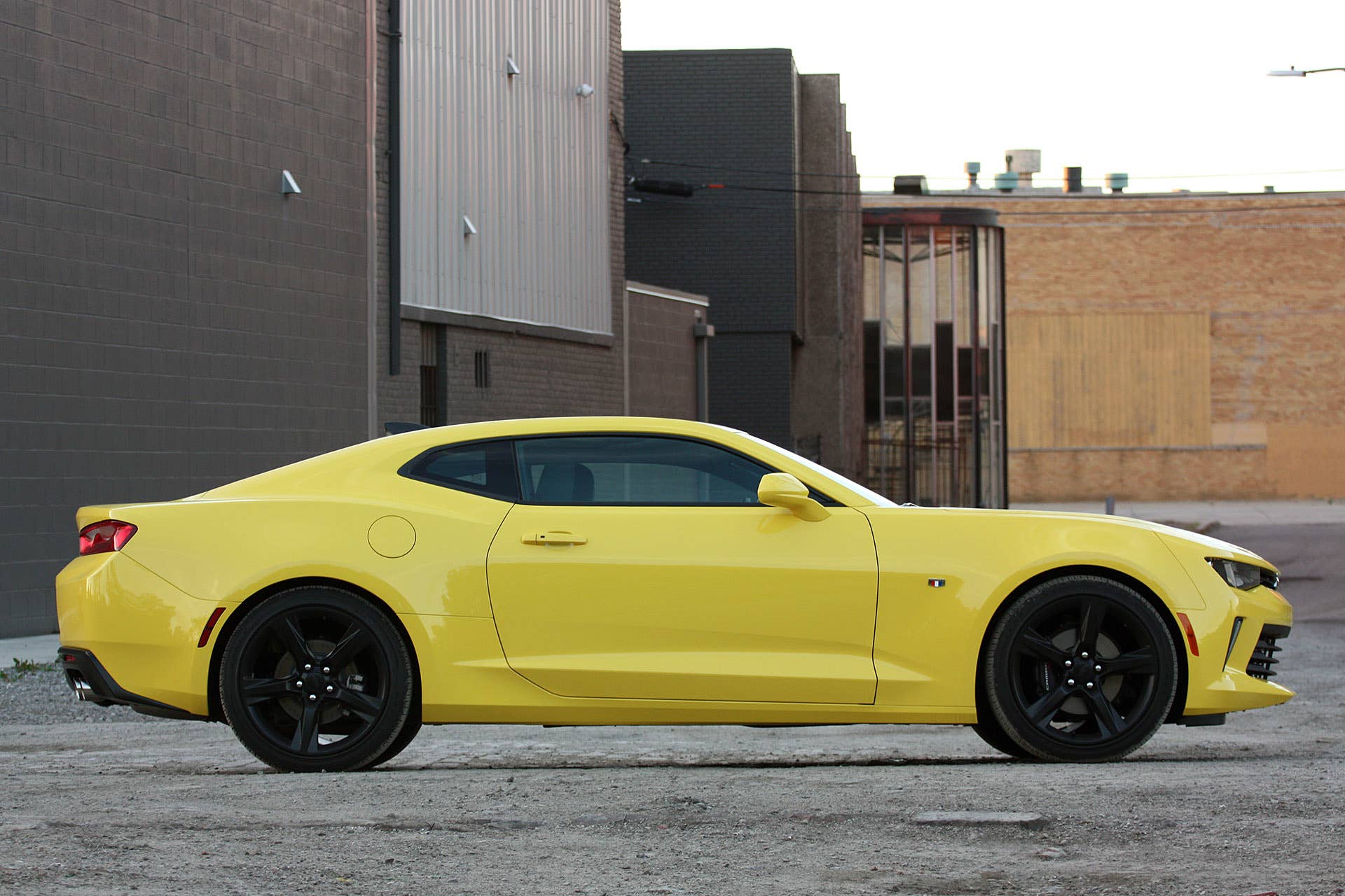 2016 Chevrolet Camaro side view