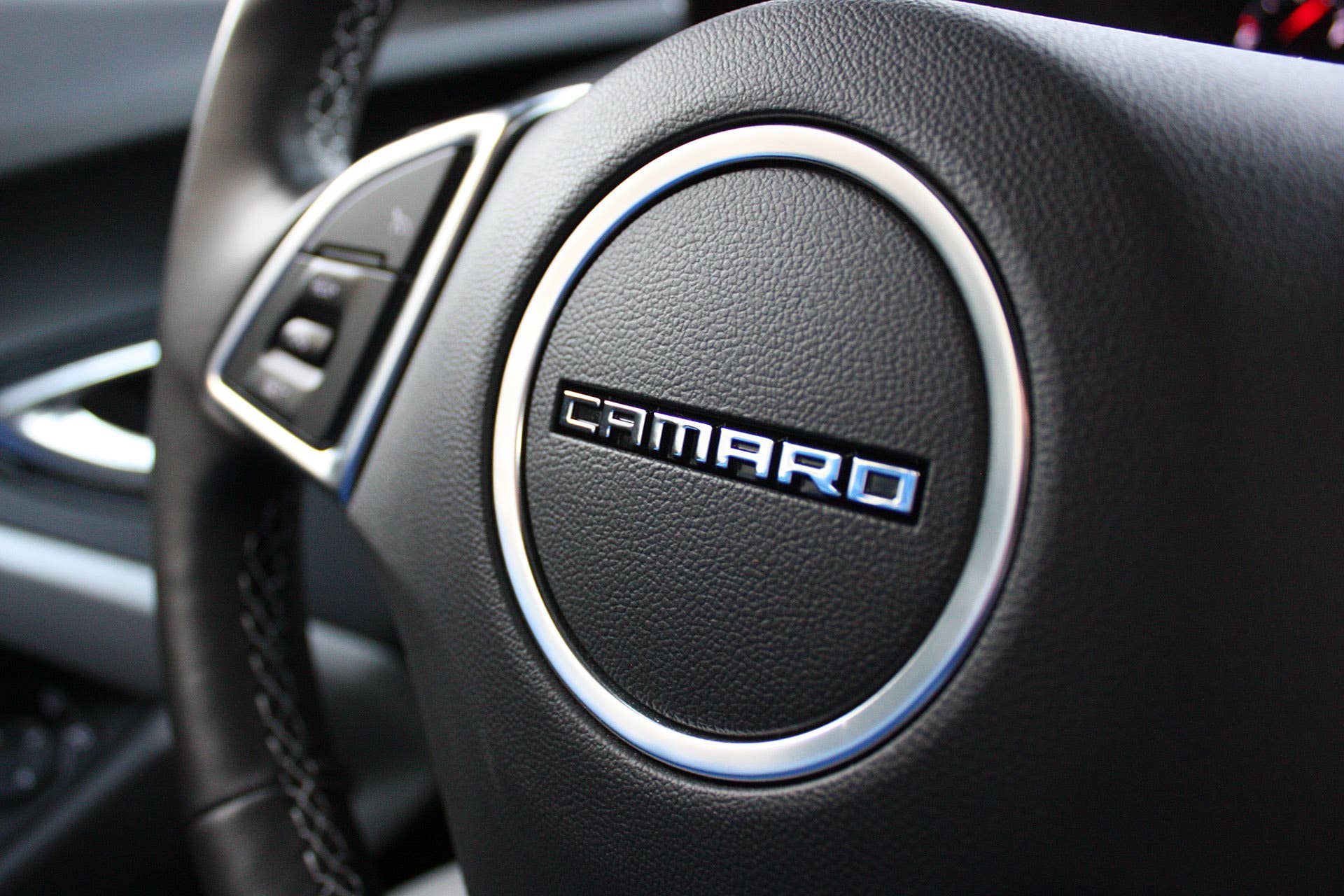2016 Chevrolet Camaro steering wheel