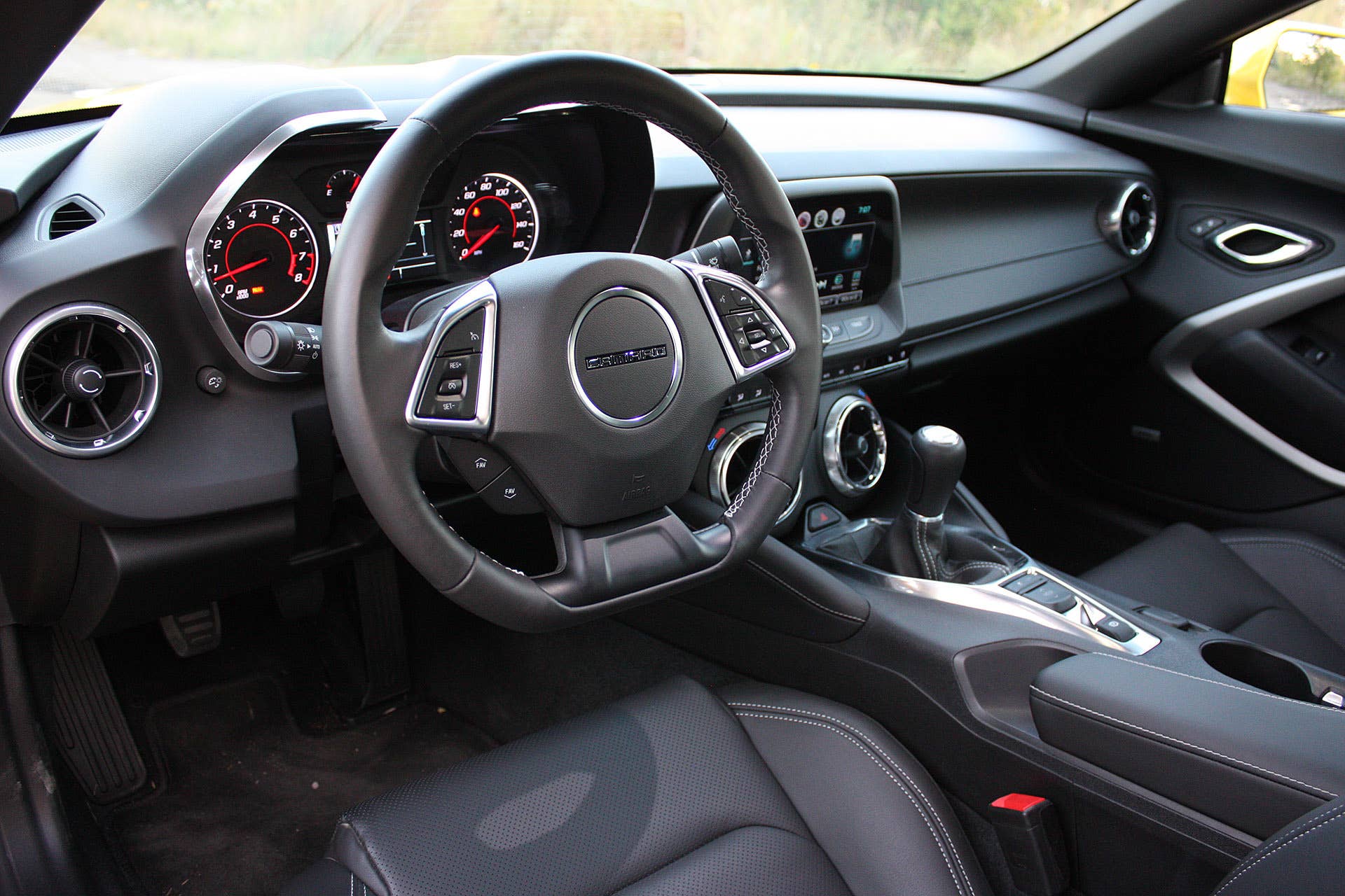 2016 Chevrolet Camaro interior