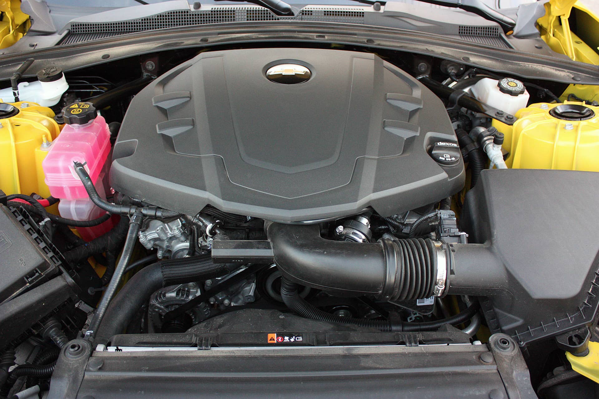 2016 Chevrolet Camaro engine
